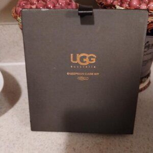 NIB UGG SHEAPSKIN CARE KIT